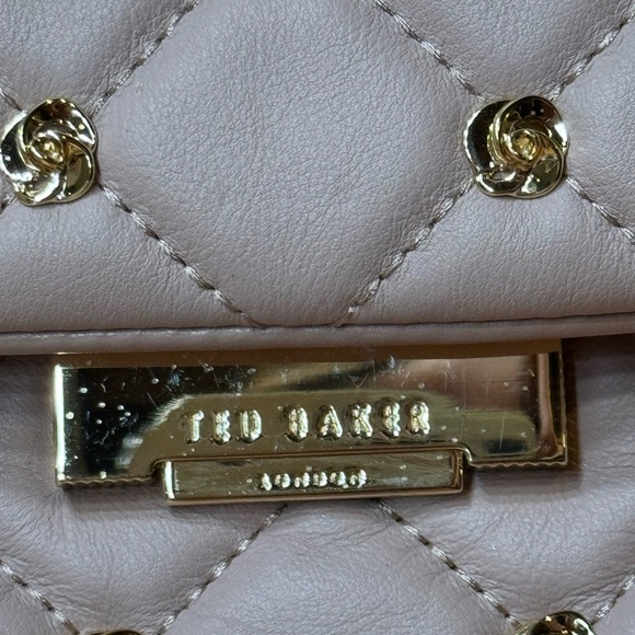 Ted Baker London Quilted Blush Pink Crossbody with Gold Chain - Picture 8 of 10